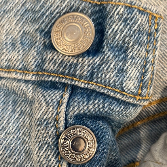 Levi’s 501 button fly skinny light wash denim 25x28 jeans - Picture 11 of 12